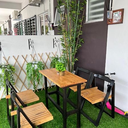 Mieda Rizqi Homestay Kampong Melayu Changkat Larah エクステリア 写真